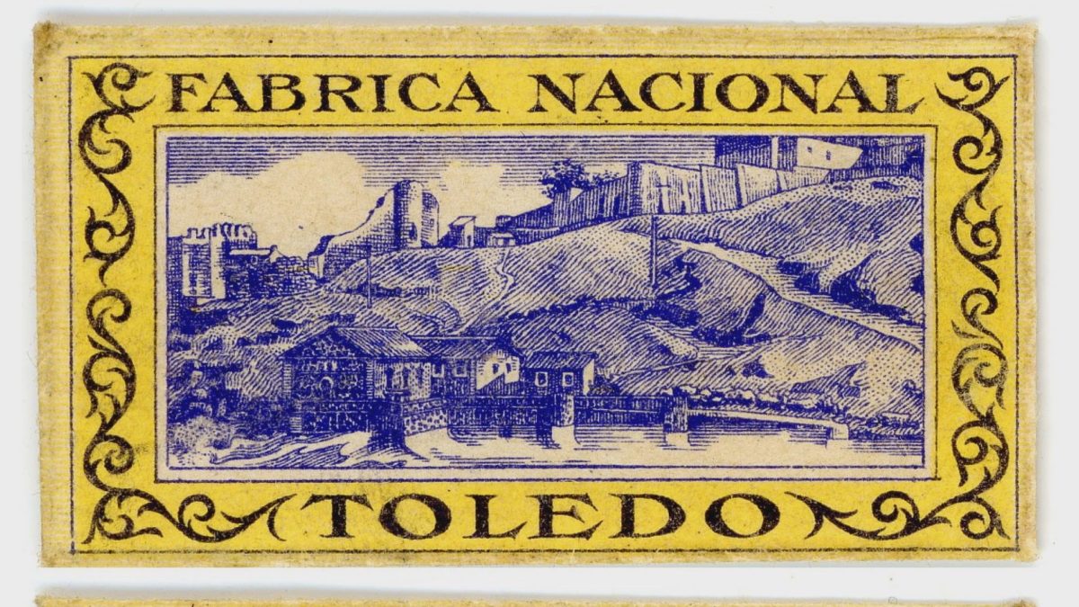 Colección de cuchillas de afeitar del Archivo Municipal de Toledo