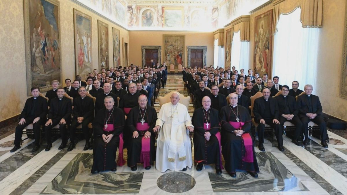 El Papa recibe a los seminaristas toledanos