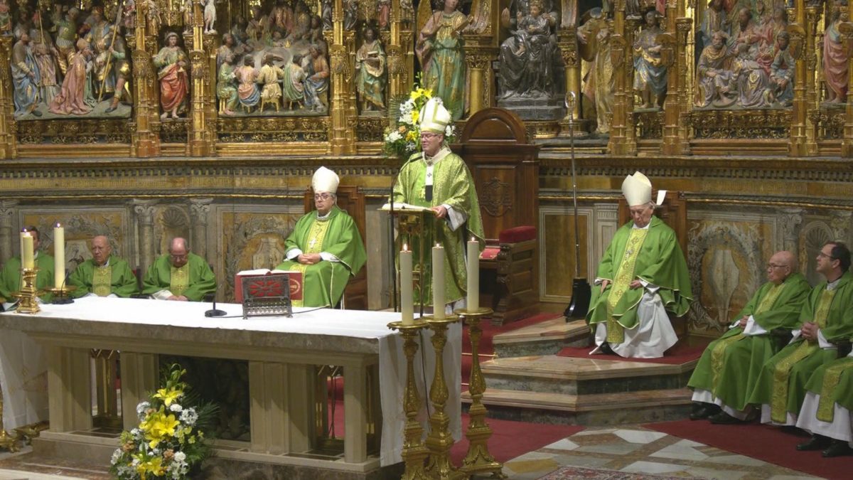 Misa en la Catedral por el restablecimiento del Santo Padre