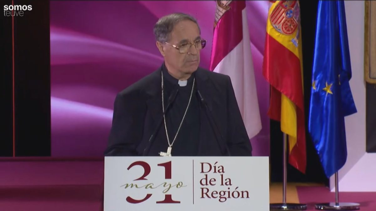 Monseñor Alejandro Arellano, Medalla de Oro de Castilla-La Mancha