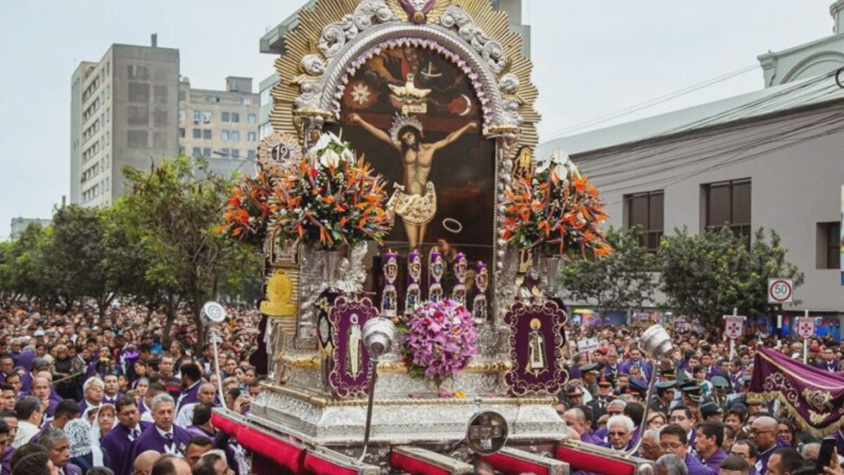 La Delegación de Migraciones celebra el Señor de los Milagros de Perú