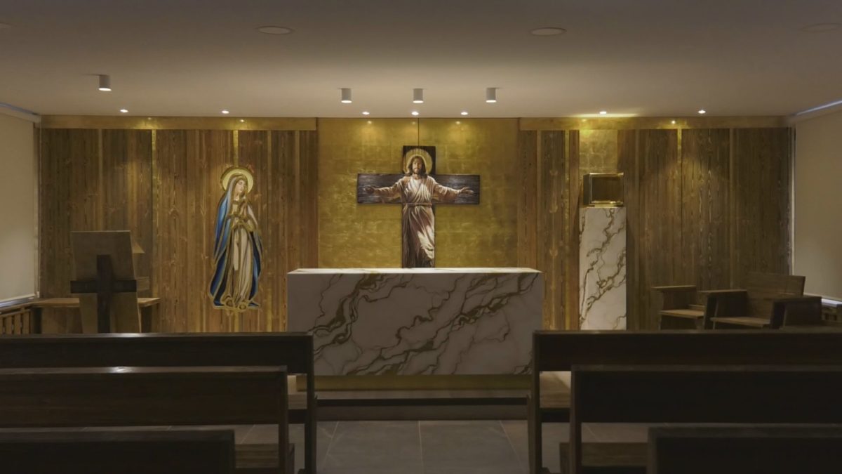 Nueva capilla en el colegio diocesano Santiago El Mayor