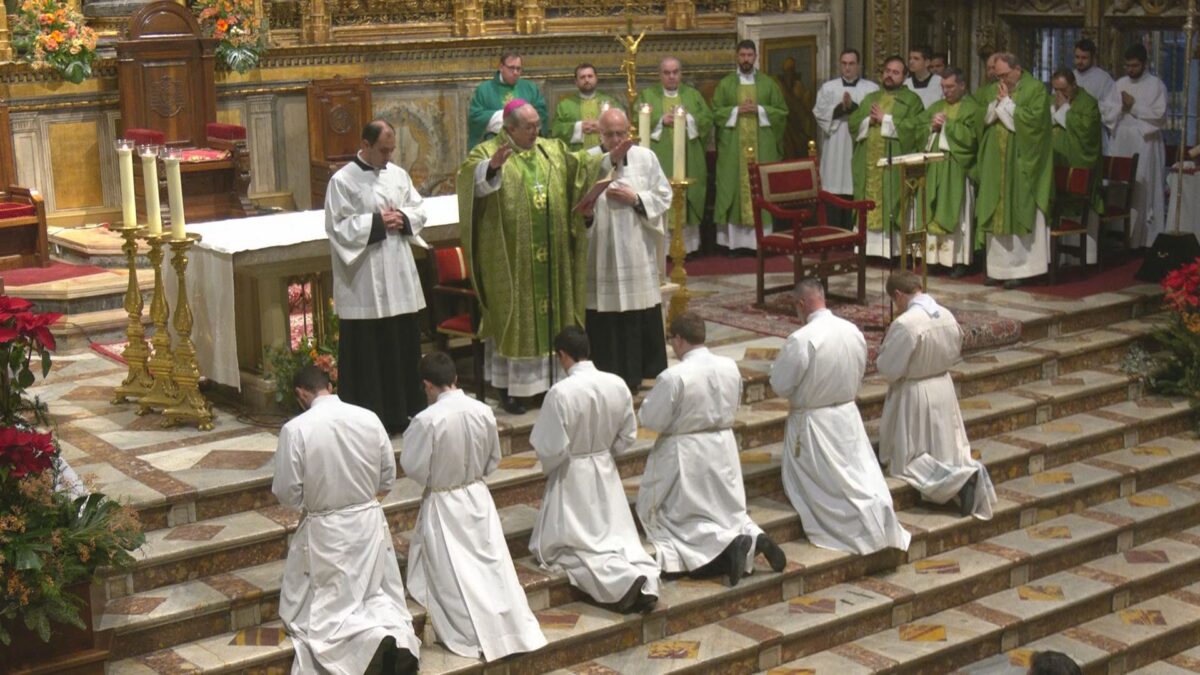 Seis lectores instituidos en la Catedral Primada