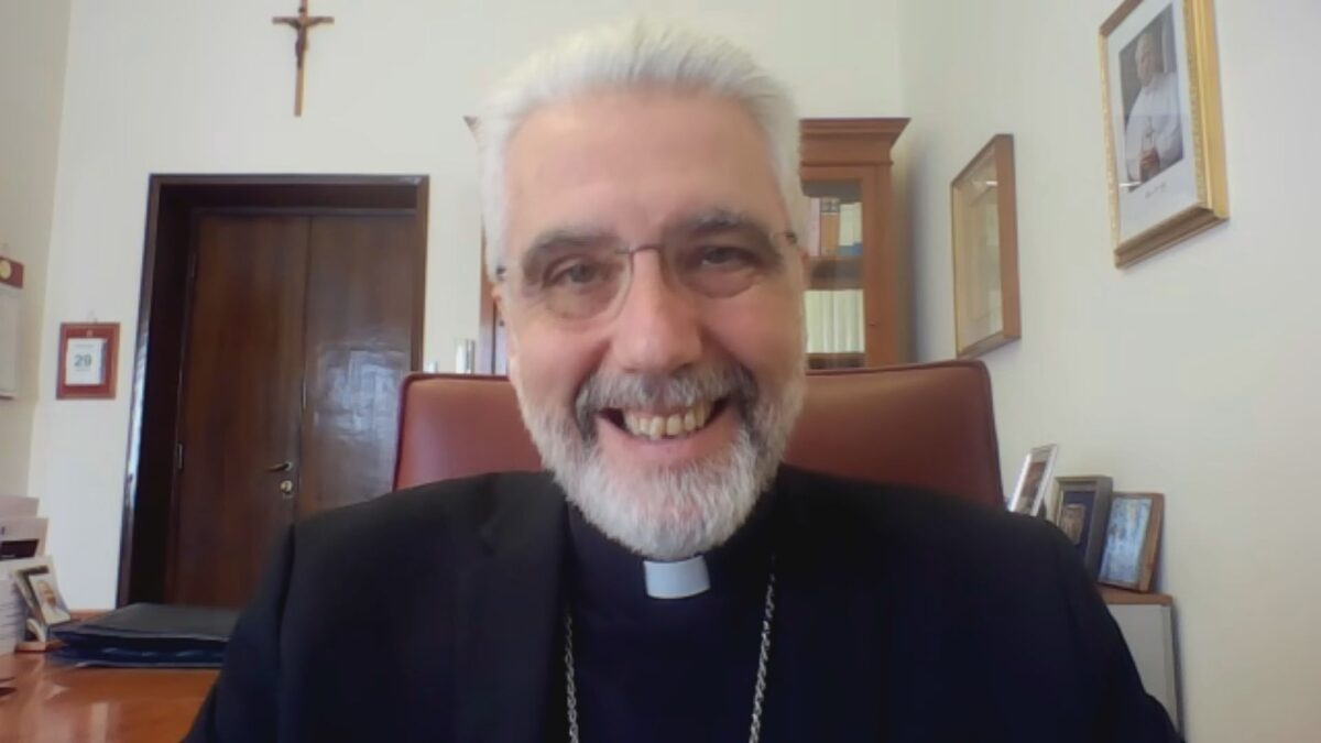 El Subsecretario del sínodo de los obispos en las XIV Jornadas de Pastoral