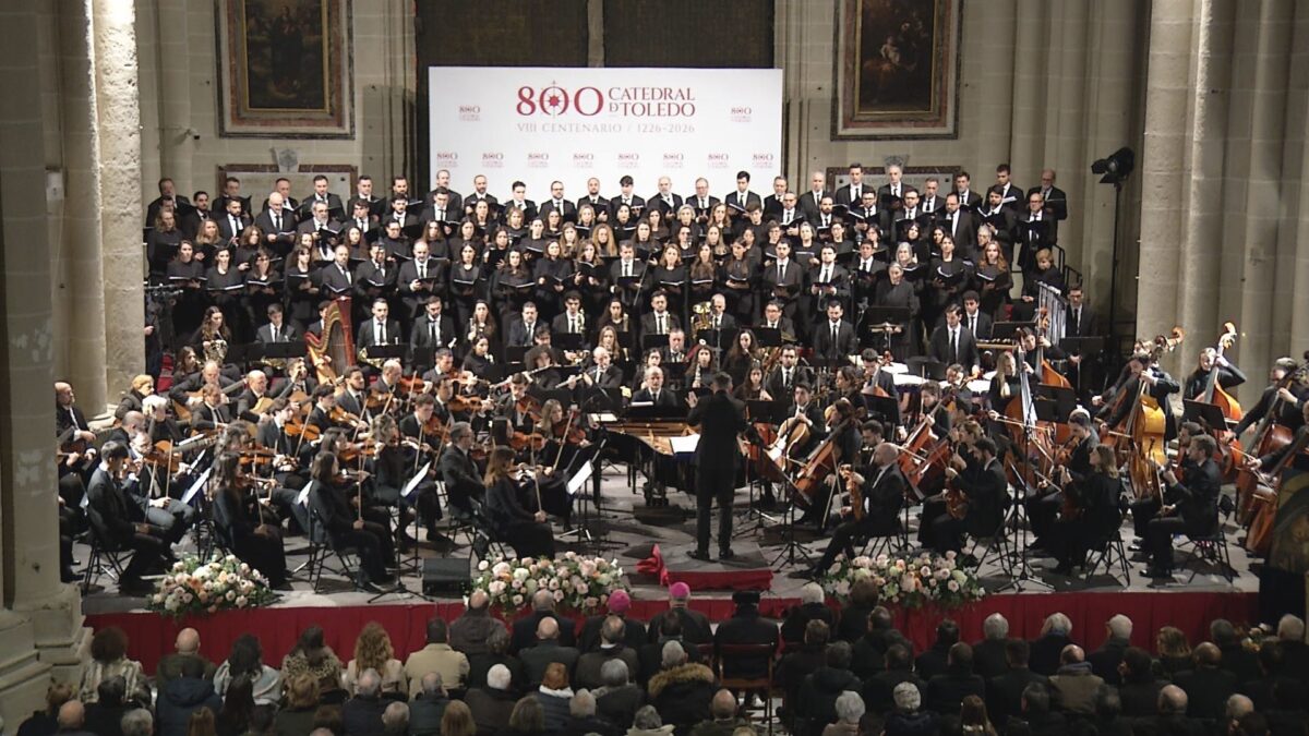 El Camino Neocatecumenal se una al octavo centenario de la Catedral Primada