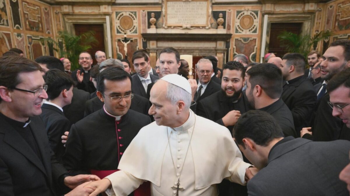 El Papa recibe al Seminario Menor en Roma