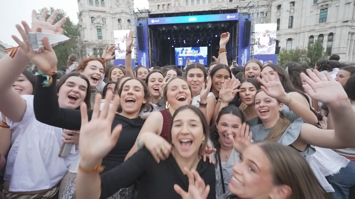 Vigilia Diocesana de Oracion por el viaje del Papa León XIV